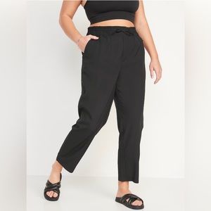 NWT! Black High-Waisted StretchTech Cropped Tapered Pants